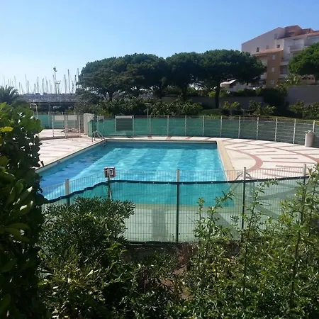 2 Pers, Le Pharo, Piscine, Clim * Agde